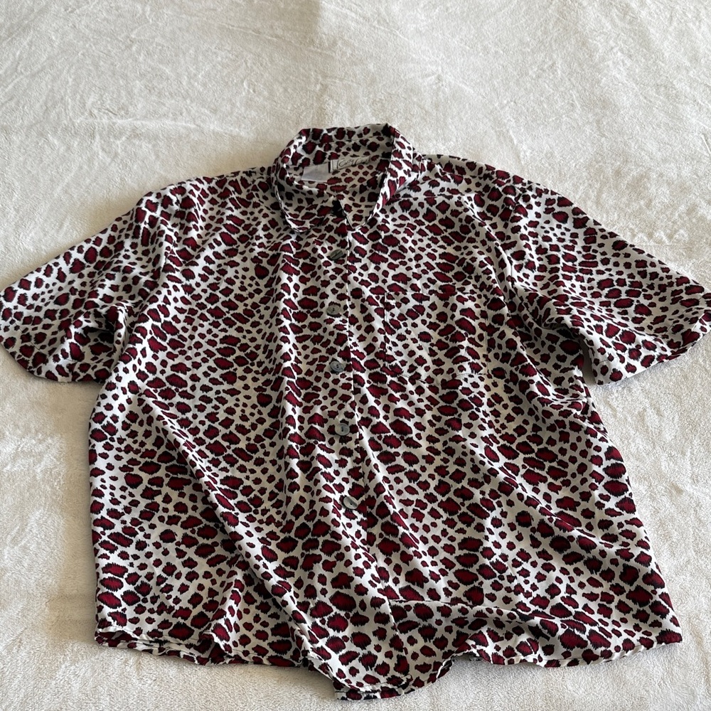 vintage Leopard Print Button Down Shirt / 16